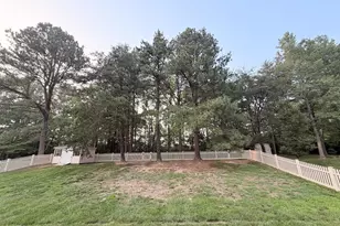 2148 Cedar Tree Ln, Waldorf, MD 20601 - Photo 6
