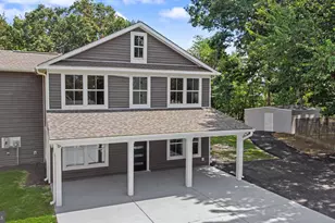 902 Washington Ave, La Plata, MD 20646 - Photo 1