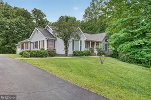 15471 Westchester Dr, Hughesville, MD 20637 - Photo 1