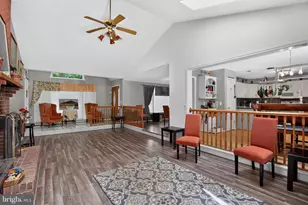 15471 Westchester Dr, Hughesville, MD 20637 - Photo 2