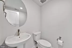 5318 Phillis Wheatley Pl, White Plains, MD 20695 - Photo 36