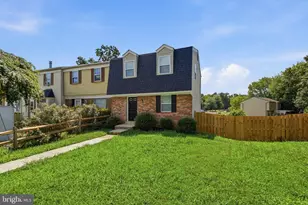 826 Holly Dr, La Plata, MD 20646 - Photo 2