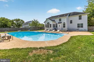 1054 Norfolk Dr, La Plata, MD 20646 - Photo 12