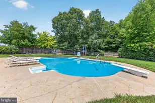 1054 Norfolk Dr, La Plata, MD 20646 - Photo 14