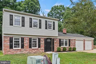 2324 Kent Ct, Waldorf, MD 20602 - Photo 2