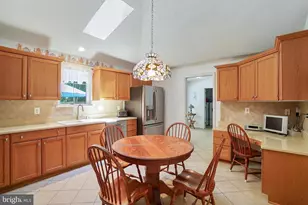 105 Cornwall Ct, La Plata, MD 20646 - Photo 10