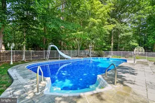 105 Cornwall Ct, La Plata, MD 20646 - Photo 18