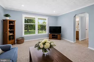 3825 Whippoorwill Ln, White Plains, MD 20695 - Photo 2
