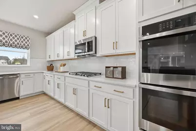2608 Bergen Court, Waldorf, MD 20603 - Photo 2