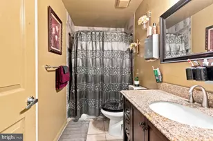 806 Oxford Ct, Waldorf, MD 20602 - Photo 16