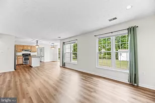 5802 Opaleye Ct, Waldorf, MD 20603 - Photo 4