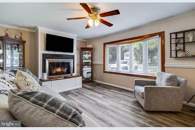 913 Barrington Drive, Waldorf, MD 20602 - Photo 4