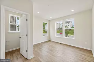 9726 Lassie Ct, Waldorf, MD 20601 - Photo 4