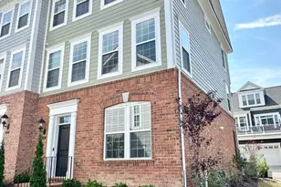 395 Buckeye Cir, La Plata, MD 20646 - Photo 2