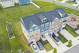 11042 Corvin Pl, White Plains, MD 20695 - Photo 4