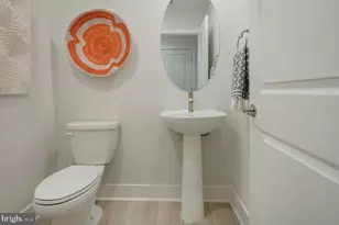 11541 Charlotte Bronte Ln, White Plains, MD 20695 - Photo 16