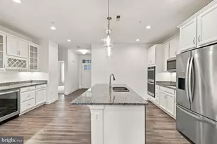 48 Camden Cir, La Plata, MD 20646 - Photo 4