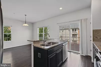 11482 Stockport Place, White Plains, MD 20695 - Photo 16