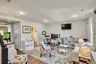 11228 St Luke Dr, White Plains, MD 20695 - Photo 8