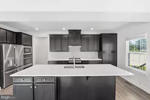 2570 Skeeter Ct, Waldorf, MD 20603 - Photo 12