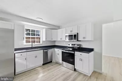 721 University Drive, Waldorf, MD 20602 - Photo 14