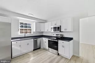 721 University Dr, Waldorf, MD 20602 - Photo 14
