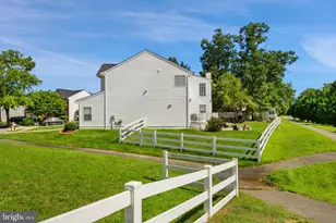 4868 Champlain Ct, Waldorf, MD 20602 - Photo 18