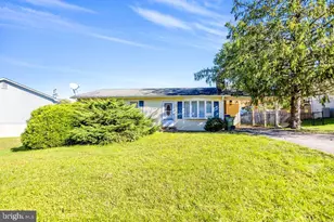 10933 Bridle Path Cir, Waldorf, MD 20601 - Photo 1