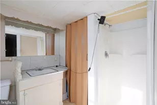 106 S 6th St, Denton, MD 21629 - Photo 4