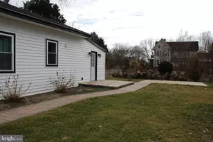 302 W Railroad Ave, Ridgely, MD 21660 - Photo 4