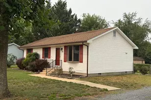 304 Academy Ave, Denton, MD 21629 - Photo 2