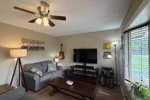 304 Academy Ave, Denton, MD 21629 - Photo 4