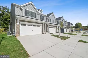 1714 Botanical Ct, Sykesville, MD 21784 - Photo 2
