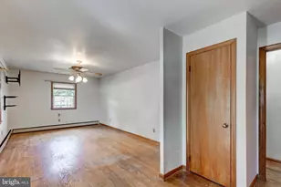 112 E Nicodemus Rd, Westminster, MD 21157 - Photo 4