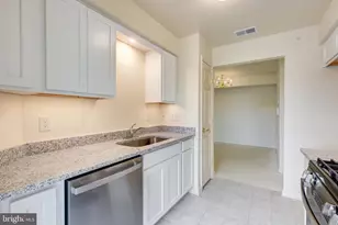 820 Wembley Dr, Hampstead, MD 21074 - Photo 12