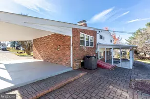 6210 Rolling View Dr, Eldersburg, MD 21784 - Photo 18