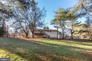 42 Shamrock Cir, Westminster, MD 21157 - Photo 8