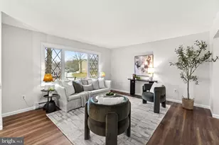 1958 Gardenia St, Sykesville, MD 21784 - Photo 4