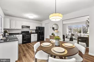 1958 Gardenia St, Sykesville, MD 21784 - Photo 8