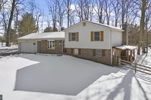 5358 Saber Dr, Mount Airy, MD 21771 - Photo 2