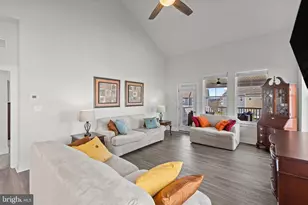 2833 Town View Cir, New Windsor, MD 21776 - Photo 18