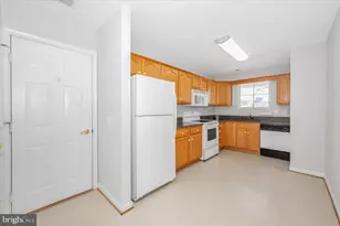 812 Parade Ln, Mount Airy, MD 21771 - Photo 10