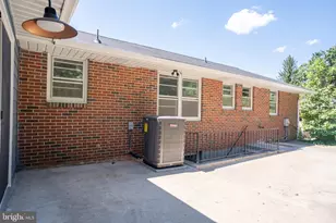 7005 Beachmont Dr, Sykesville, MD 21784 - Photo 4