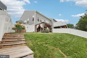 2810 Town View Cir, New Windsor, MD 21776 - Photo 36