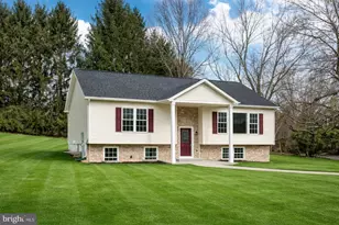 3406 Viewridge Cir, Manchester, MD 21102 - Photo 1