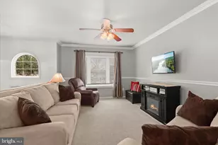 862 Elmwood Ct, Westminster, MD 21158 - Photo 4