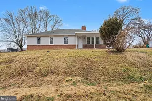 413 Obrecht Rd, Sykesville, MD 21784 - Photo 4