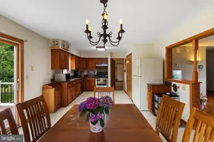 2380 Moreau Dr, Westminster, MD 21158 - Photo 8