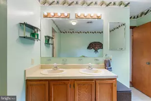 2380 Moreau Dr, Westminster, MD 21158 - Photo 26