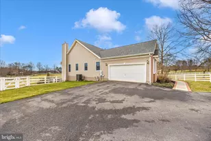 6181 Challedon Cir, Mount Airy, MD 21771 - Photo 50